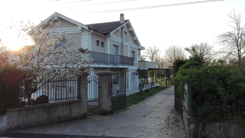 Guesthouse Il Ciliegio Sorbo Serpico Ngoại thất bức ảnh